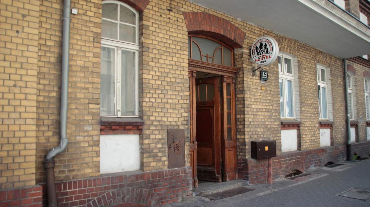 Pit Stop Hostel Poznan Exterior photo